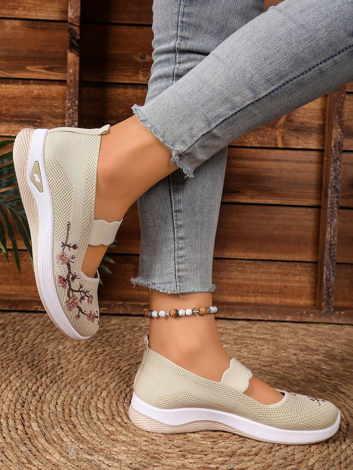 ROSANIA - Ballerine con ricamo floreale